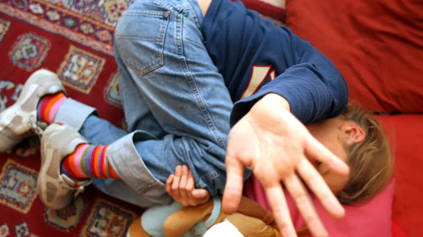 Lo zio aveva abusato della bimba di 7 anni