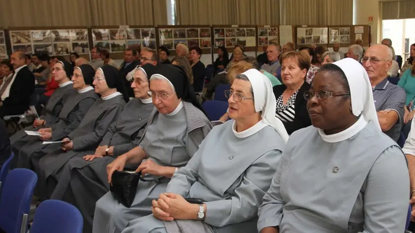 ALLEGRANZI AG.FOTOFILM PAESE INAUGURAZIONE MOSTRA FOTOGRAFICA I 100 ANNI SCUOLA DELL'INFANZIA S. GIUSEPPE