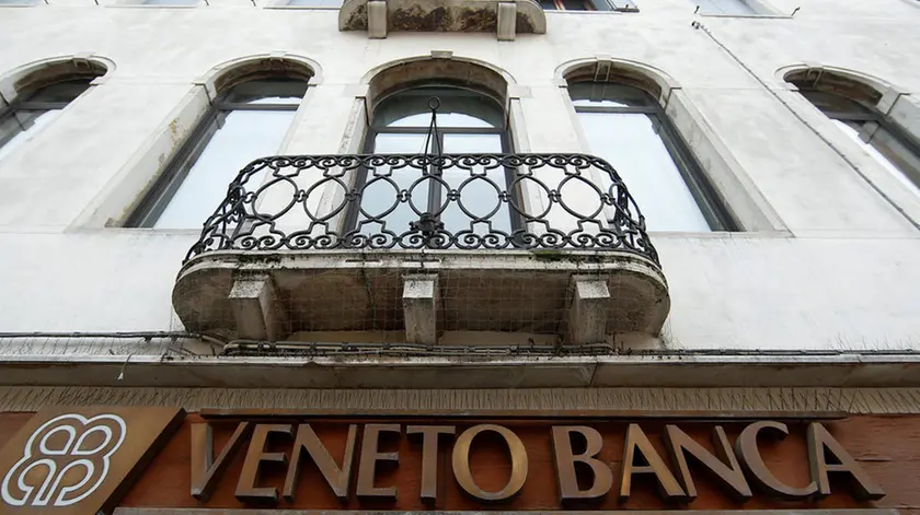 The logo of Veneto Banca bank is seen in Venice, Italy, January 31 2016. REUTERS/Alessandro Bianchi/File Photo