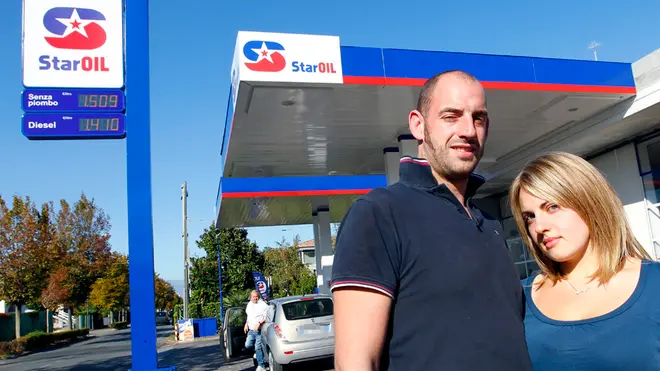 Guerretta San Gaetano nuovo distributore carburante Star Oil titolari Marco Modolo e Martina Guerretta San Gaetano nuovo distributore carburante Star Oil