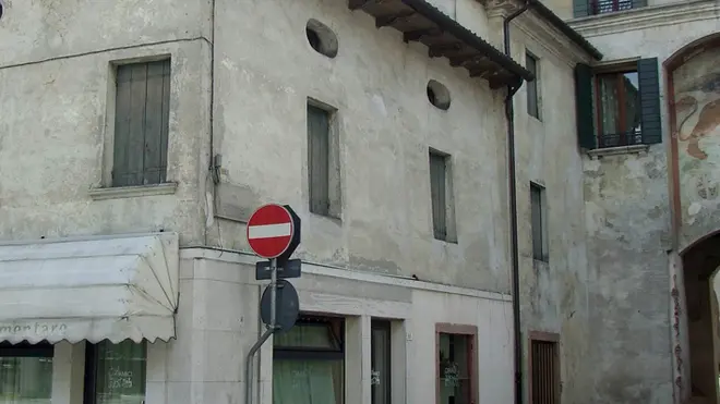 Guerretta Conegliano Club amici del gusto di via Beato Ongaro, multato e chiuso da carabinieri