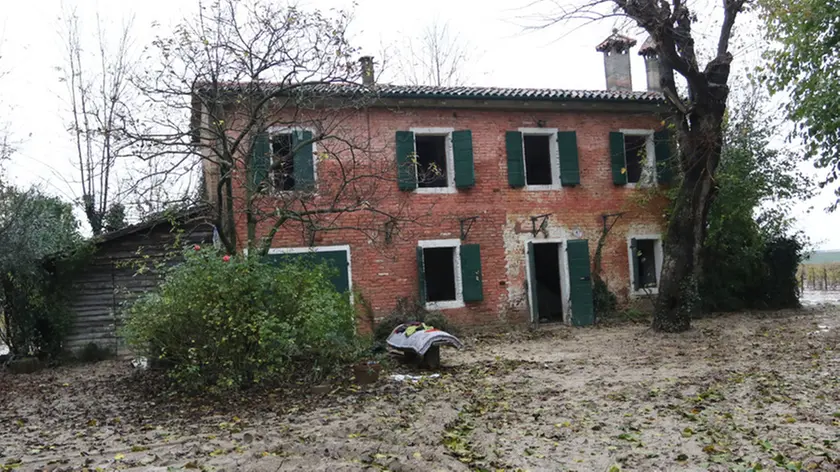 AGOSTINI AG.FOTOFILM SALGAREDA CASA DI GOFFREDO PARISE