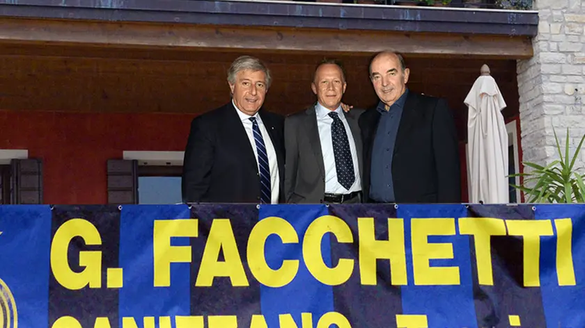 Bolognini Nervesa festa anniversario di fondazione Inter club Canizzano-Treviso, da sx Sergio Spairani, Claudio Trevisan e Mario Corso