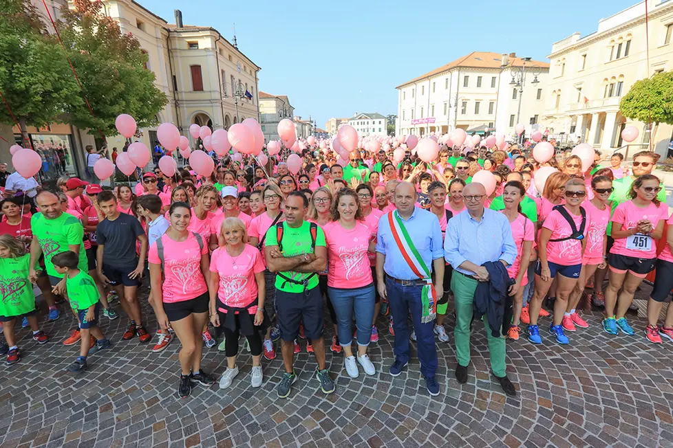 Ferrazza Montebelluna Corsa Rosa partenza e discorsi autorità