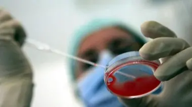 Nuovi limiti per le tecniche di fecondazione medicalmente assistita
