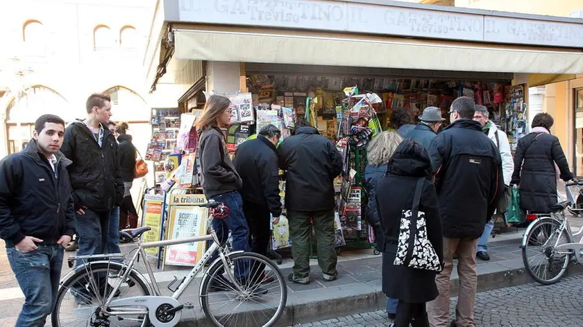 FRIGO TREVISO PAOLO PREGNOLATO E LA SUA EDICOLA IN P. SAN VITO AGENZIA FOTOGRAFICA FOTOFILM
