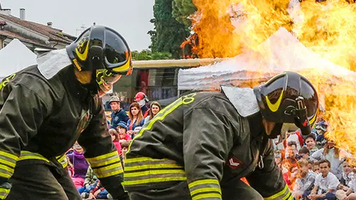DeMarchi Castelfranco piazza Giorgione festa dei vigili del fuoco e delle forze d'ordine