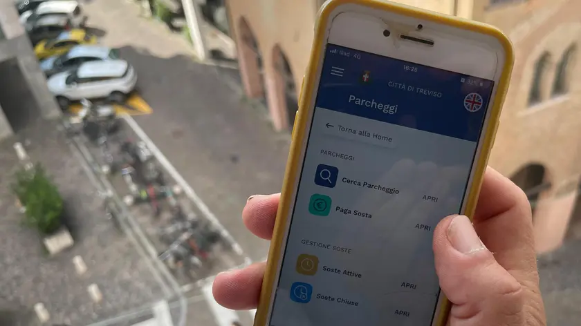 La schermata di apertura della TrevisoApp, attiva dal 19 febbraio ma solo per la gestione della sosta