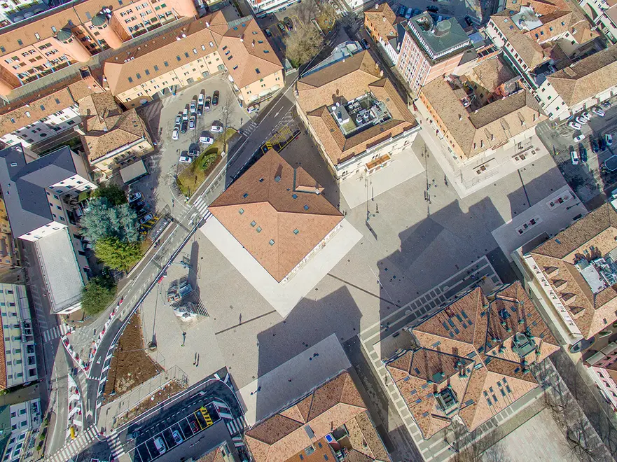 Borghesi Montebelluna riprese con drone sopra la nuova piazza Mazzini