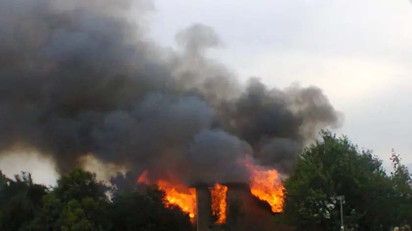 L'incendio dell'ex Mulino Bruni