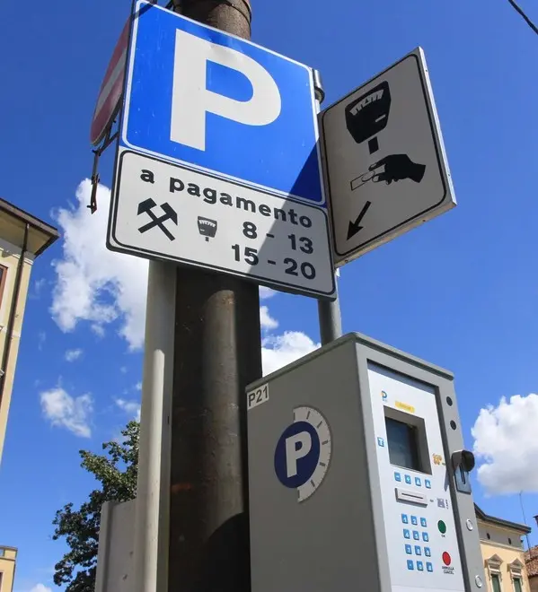 AGOSTINI TREVISO INTERVISTE SUL COSTO PARCHEGGI BLU IN CITTA'
