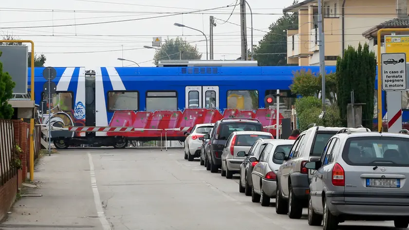 DeMarchi Castelfranco passaggio a livello per Treville
