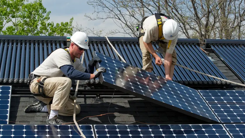 21 May 2010, Boulder, Colorado, USA --- Solar panel installation, Boulder, Colorado. --- Image by © Topher Donahue/Aurora Photos/Corbis