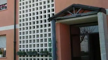 Il condominio di via Padovan a Tempio di Ormelle dove vive la giovane senegalese con la famiglia