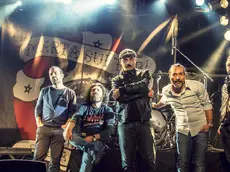Marta sui tubi, la band nella formazione ampliata