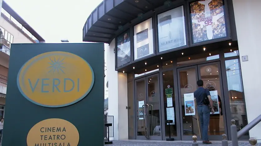 VITTORIO VENETO RIAPERTURA CINEMA VERDI fotocronaca - vittorio veneto ressa al cinema verdi