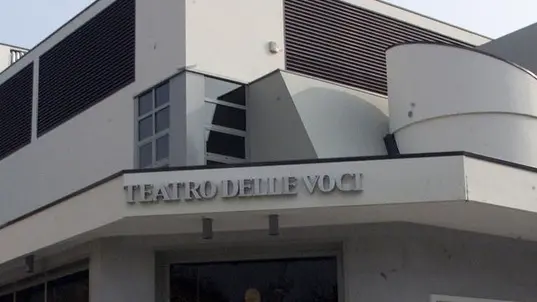 TREVISO 07/03/2003 NUOVO TEATRO DELLE VOCI S.LIBERALE nuovo teatro delle voci a s. liberale
