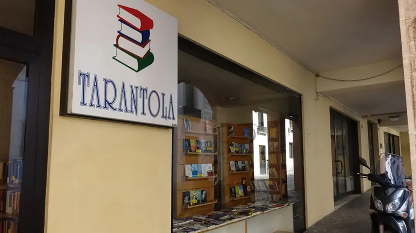 L'ingresso della libreria Tarantola