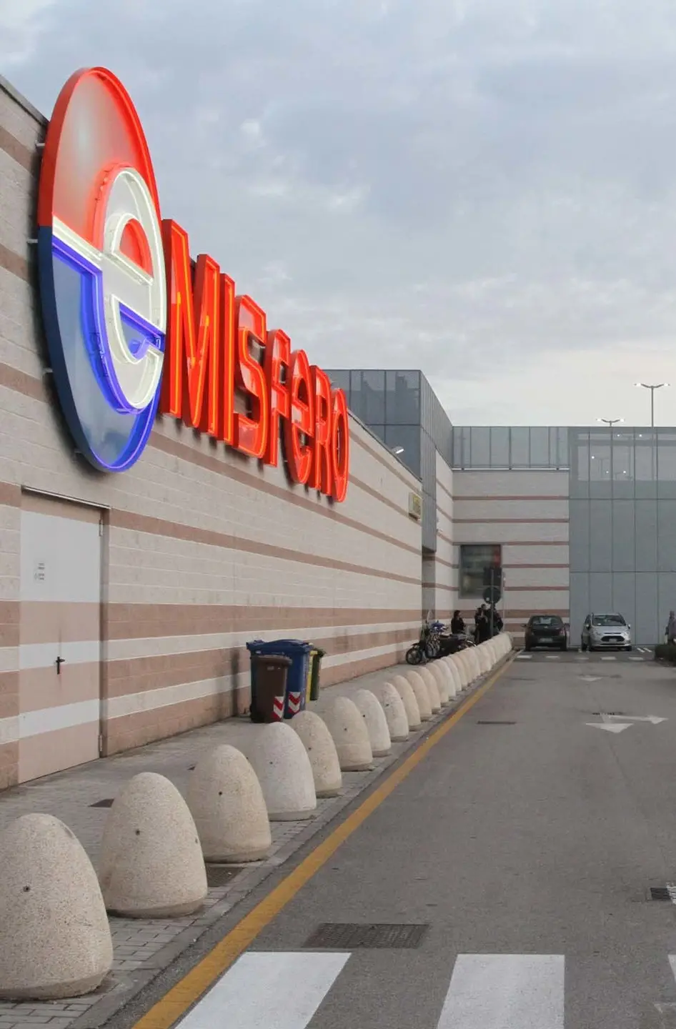 AGOSTINI SILEA INAUGURAZIONE AMPLIAMENTO CENTRO COMMERCIALE EMISFERO-SILEAMARE