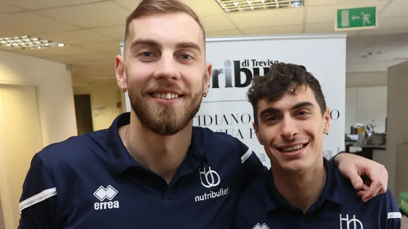 Paulius Sorokas e Alessandro Zanelli, i guerrieri di Treviso Basket, alla Tribuna (Foto Film)