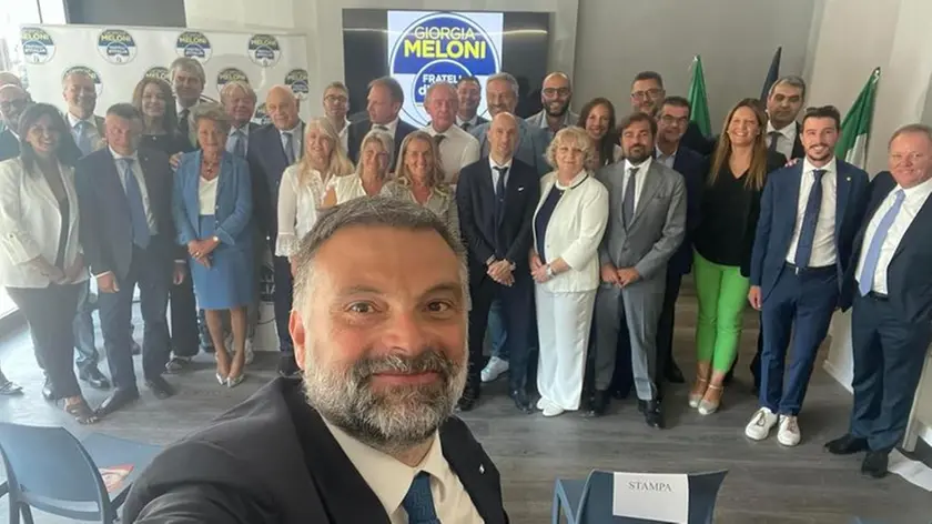 La squadra veneta di Fratelli d'Italia, nel selfie scattato da Luca De Carlo