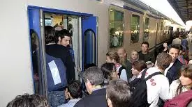 un treno pendolari