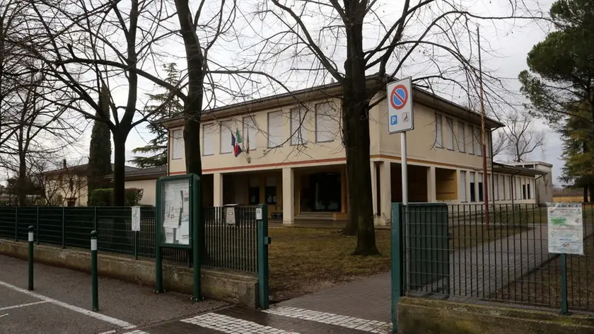 zago AG.FOTOFILM villorba scuole elementare venturali