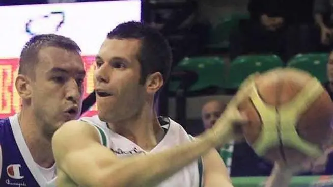 Prandi Villorba Benetton-Benett cantù in foto becirovic