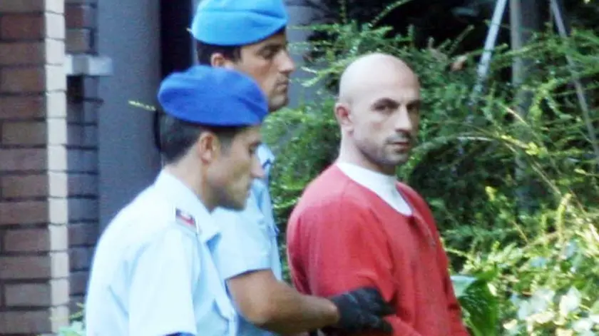 MOSER GORGO AL MONTICANO LLESKI ARTUR IN VILLA DURANTE LUOGO OMICIDIO PER SPORALUOGO CON INQUIRENTI AGENZIA FOTOGRAFICA FOTOFILM