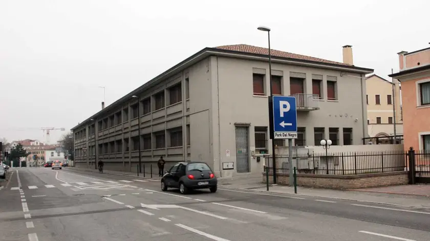 L'ex istituto Emiliani di via Venier: ospiterà il nuovo corso di Medicina e Chirurgia