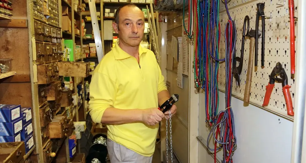 Passerini agenzia foto film Treviso ferramenta Ferretton in foto Stefano ferretton