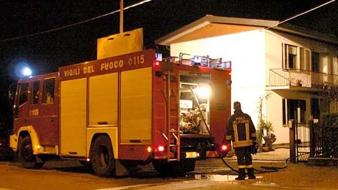 INCENDIO VIA ROMA MONTEMERLO MALAGOLI