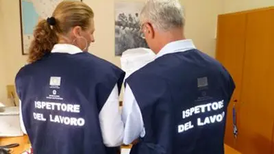 Gli ispettori dei carabinieri hanno controllato aziende, negozi e cantieri in provincia di Treviso per contrastare il lavoro nero