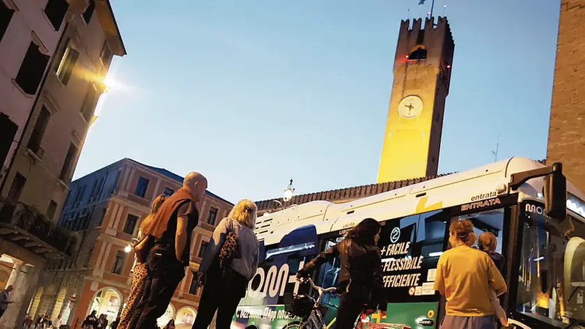 Numeri bassi per la navetta a chiamata Mom+